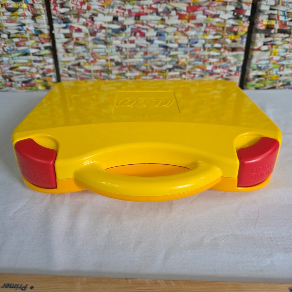 LEGO Yellow Plastic Storage Carrying Case Organizer with Red Latches Handle - Picture 11 of 16